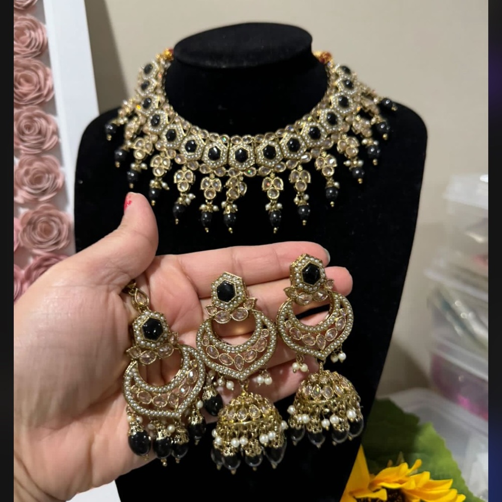 Black set Indian